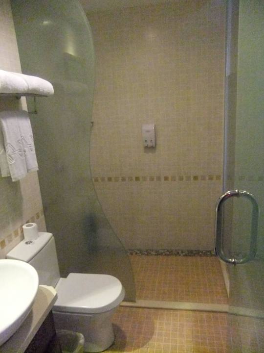 Bad Qingdao Kunlun Heyue Resort Hotel