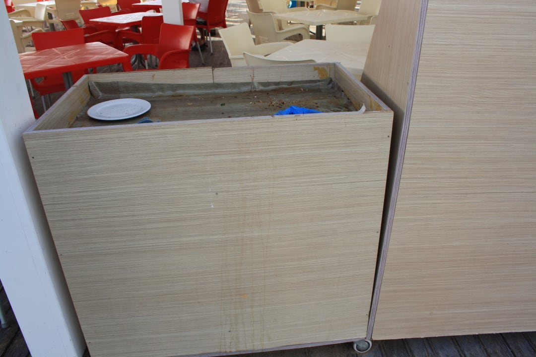 Geschirrablage Side Win Hotel & Spa