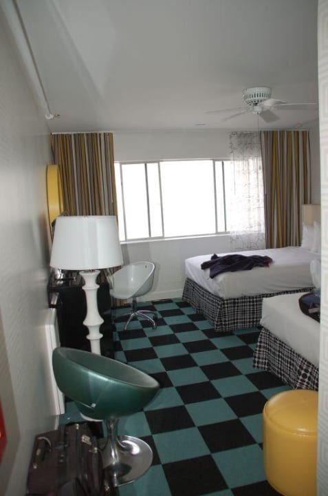 Zimmer  Hotel Americania