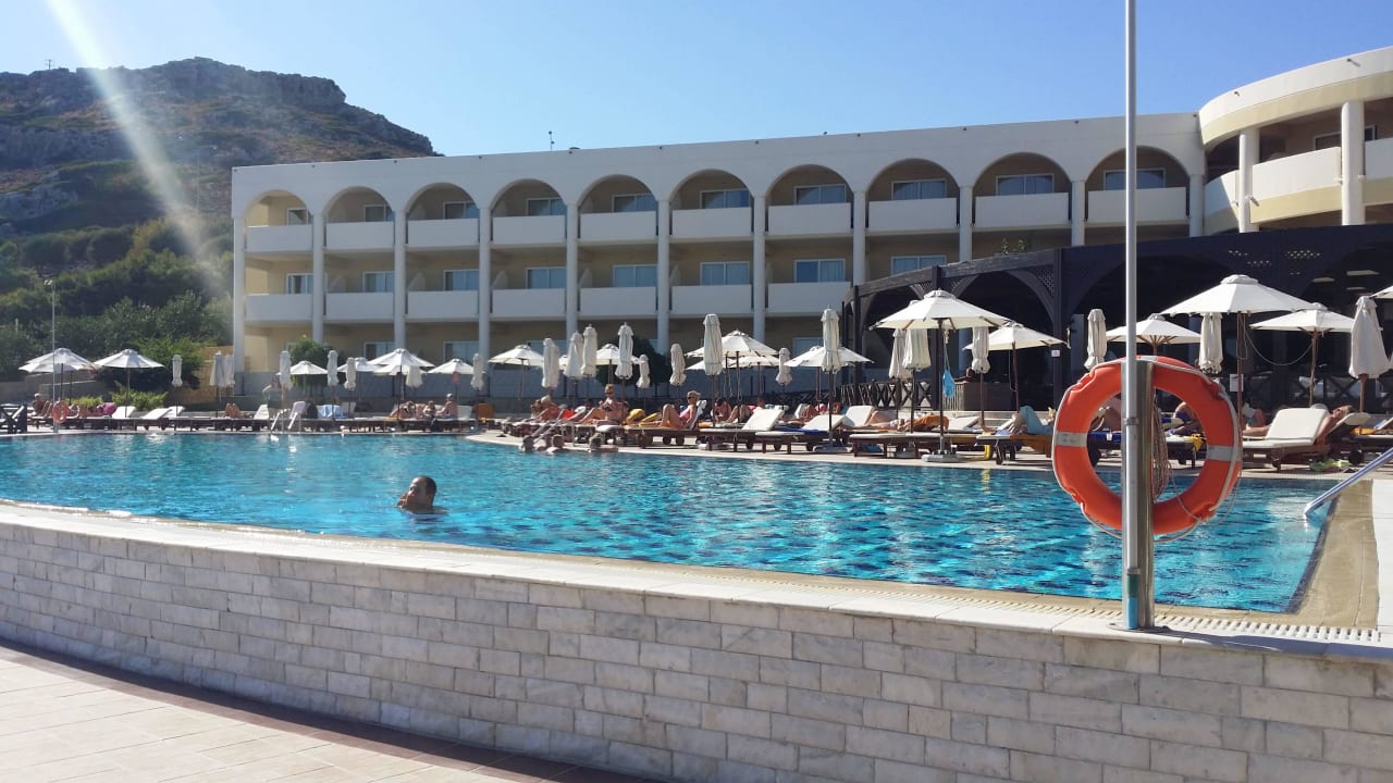 Wunderschöne Poolanlage Hotel Kalithea Horizon Royal