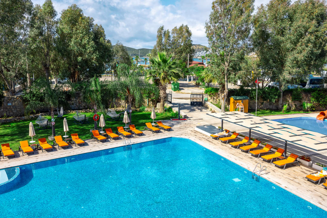 Pool Bodrum Beach Resort