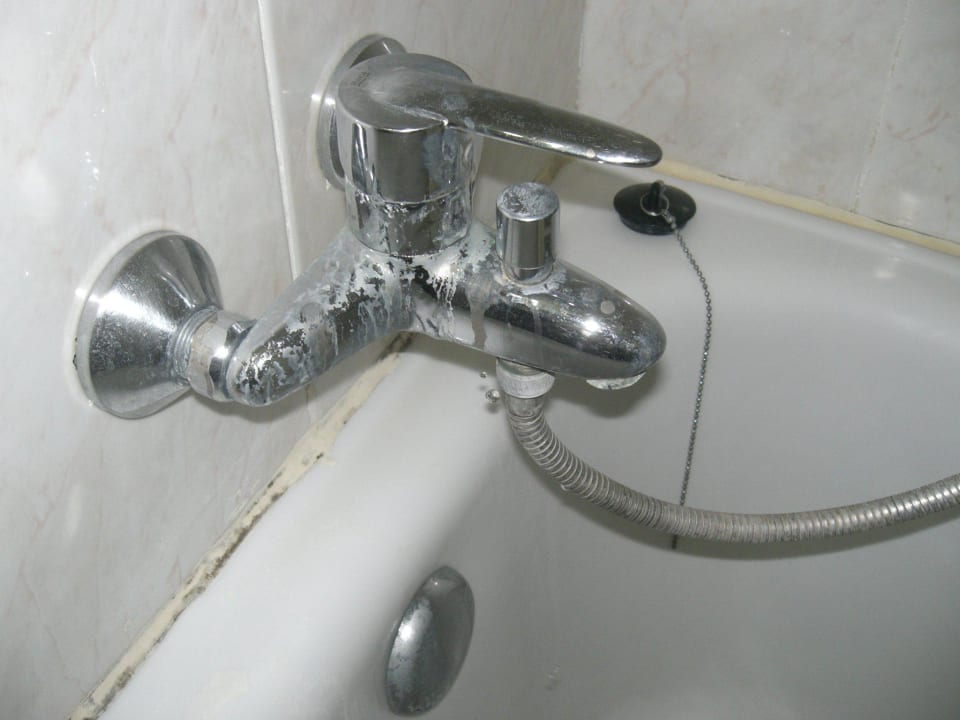 Duscharmatur-dauertropfend Flacalco Hotel & Apartments