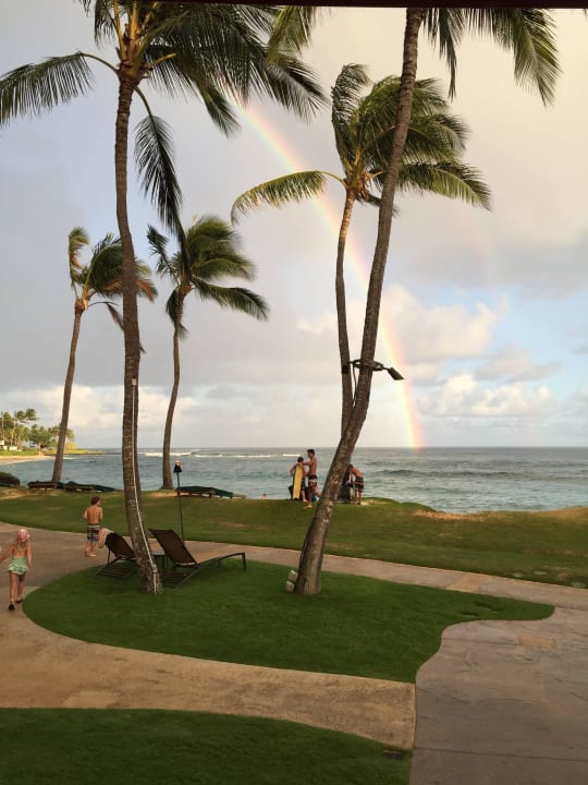 Blick vom Pool auf den Strand Hotel Sheraton Kauai