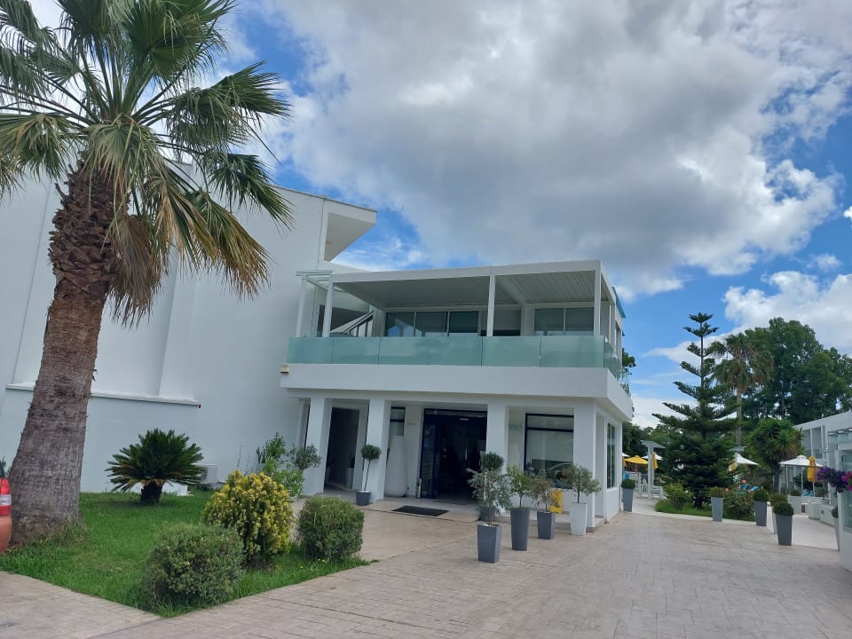 Lobby Nasos Hotel & Resort