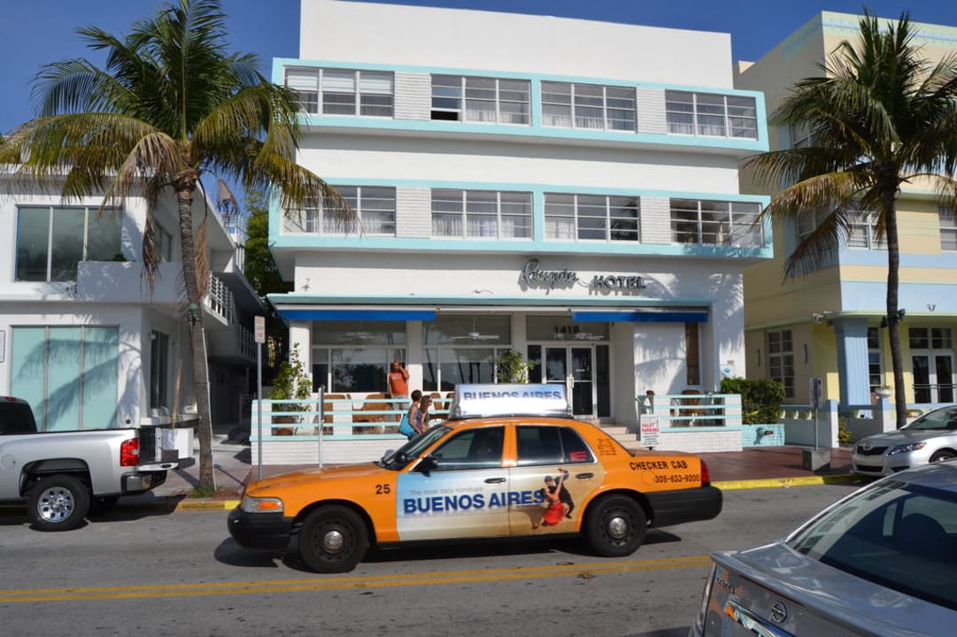 Hotel Penguin Hotel