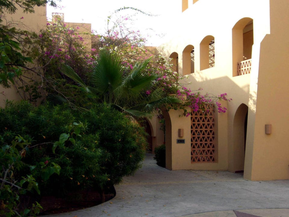 Innenhof, Zimmer Gartenblick Steigenberger Coraya Beach - Adults only