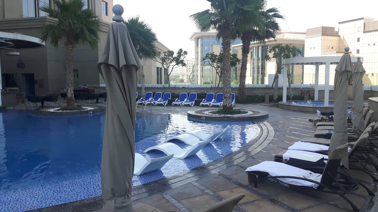 Pool Hyatt Regency Dubai Creek Heights