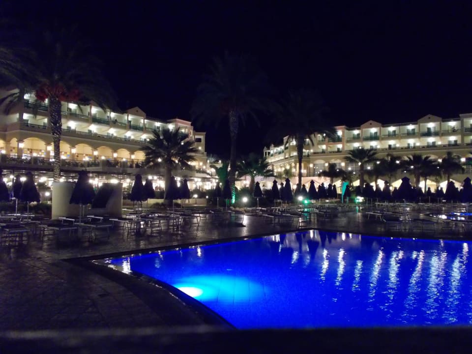 Hotel bei Nacht Lindos Princess Beach Resort & Spa