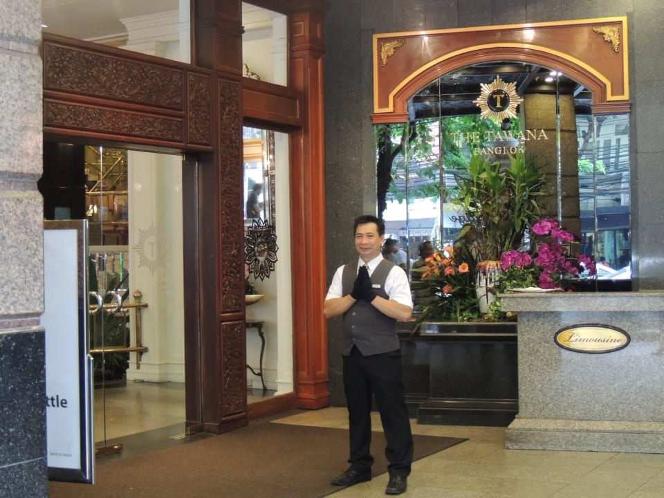 Immer freundlich The Tawana Bangkok