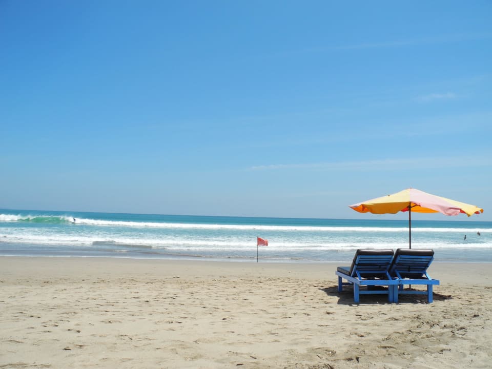 Strand direkt vor dem Hotel Bali Mandira Beach Resort & Spa