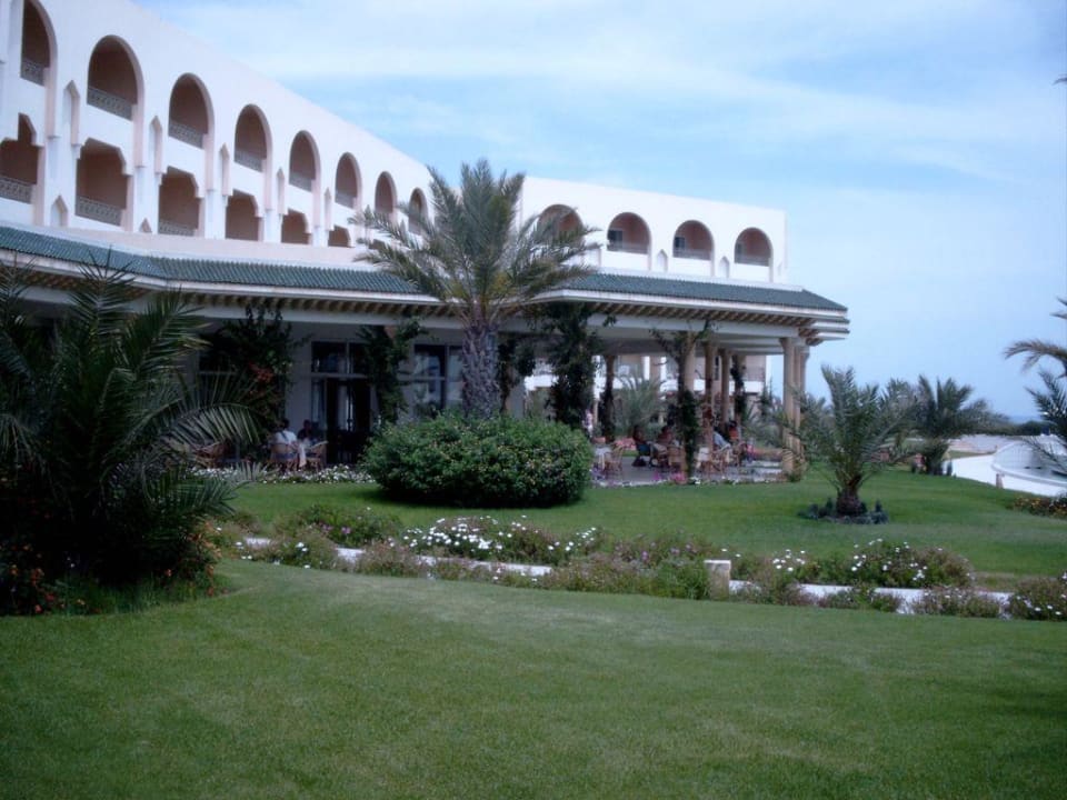 Blick auf die Snack Bar Iberostar Waves Averroes