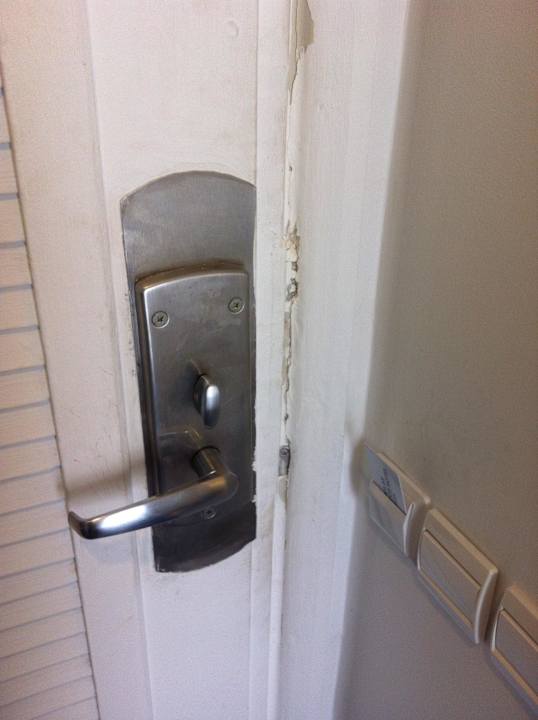 Zimmer Tür nicht mehr ganz neu... Dunes D'or Ocean Club