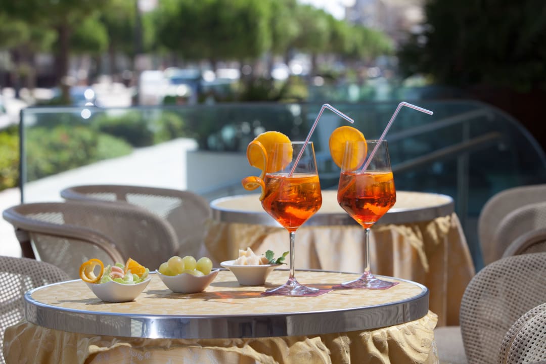 Aperitivo in terrazza Hotel Excelsior