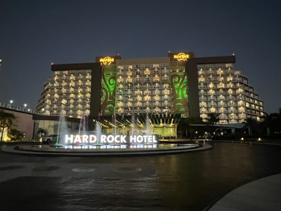 Außenansicht Hard Rock Hotel Cancun