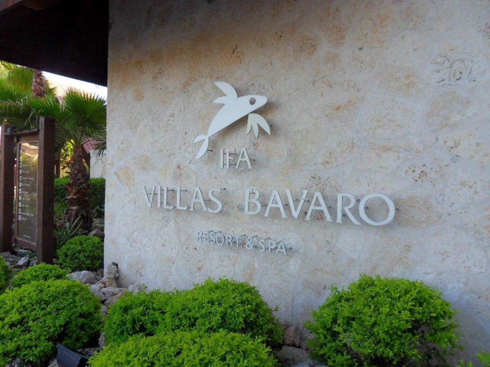 Außenansicht vom Hotel Villas Bavaro Resort & Spa