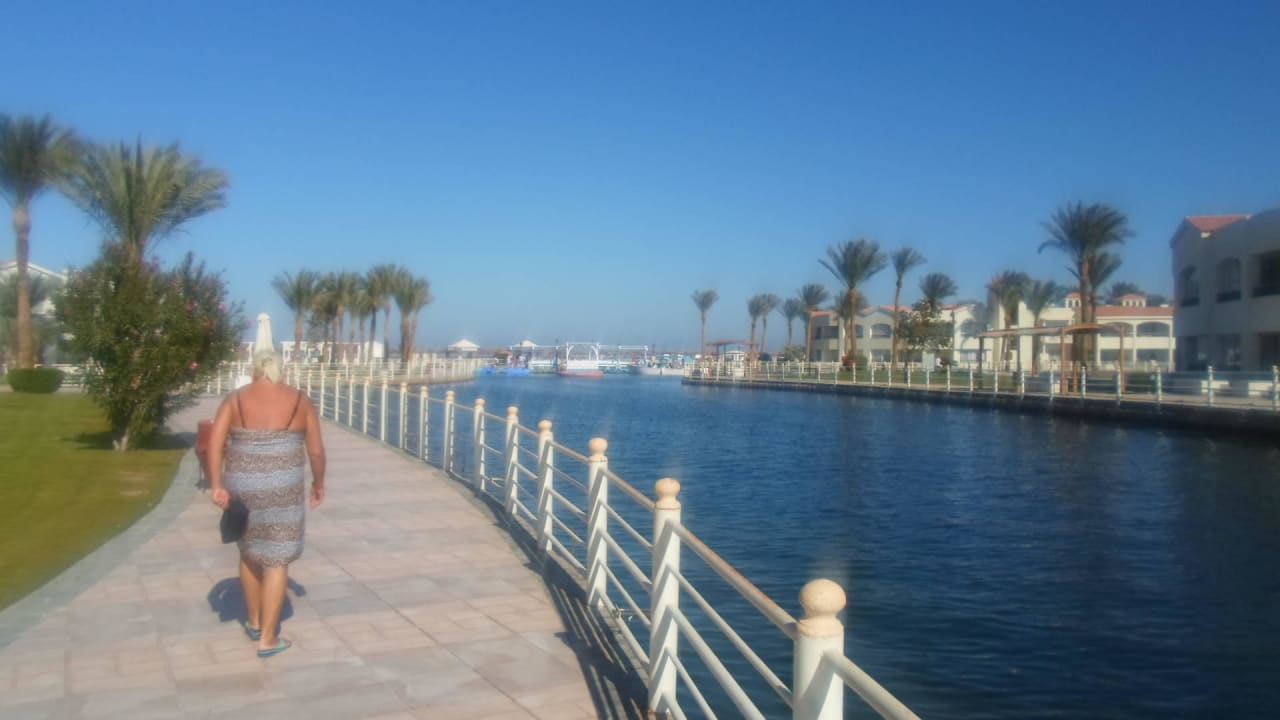 Gehweg zum Meer Pickalbatros Dana Beach Resort - Hurghada