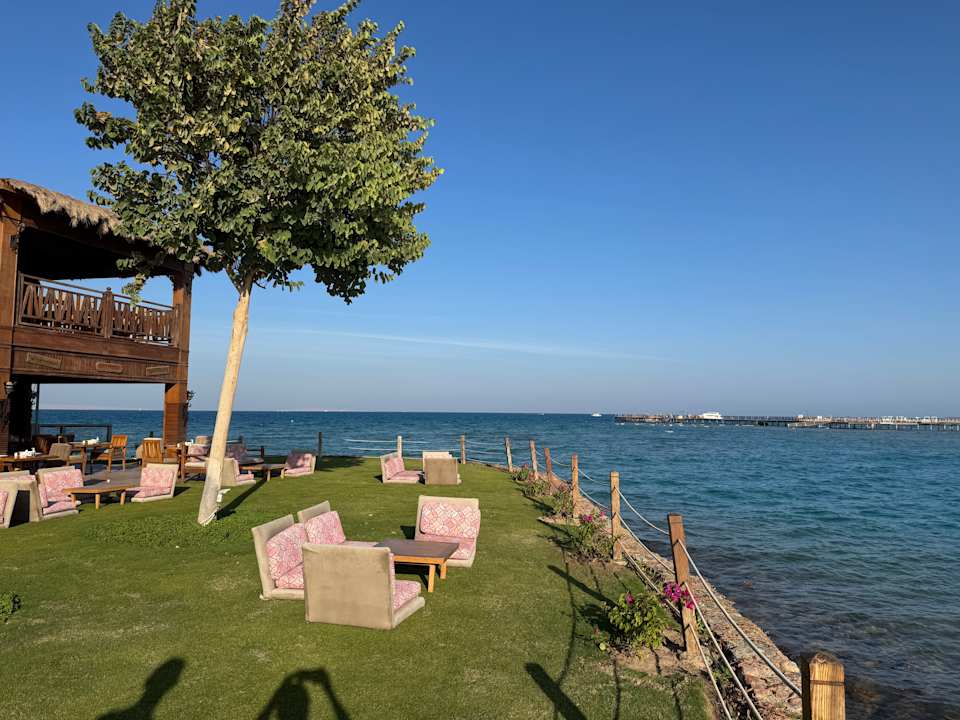 Außenansicht SUNRISE Crystal Bay Resort