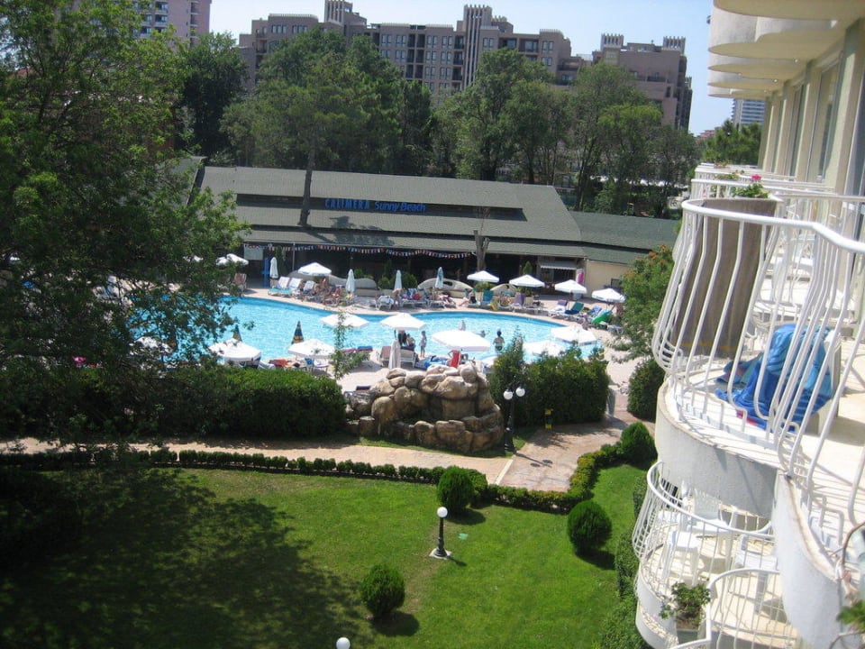 Blick zum Pool DAS Club Hotel Sunny Beach