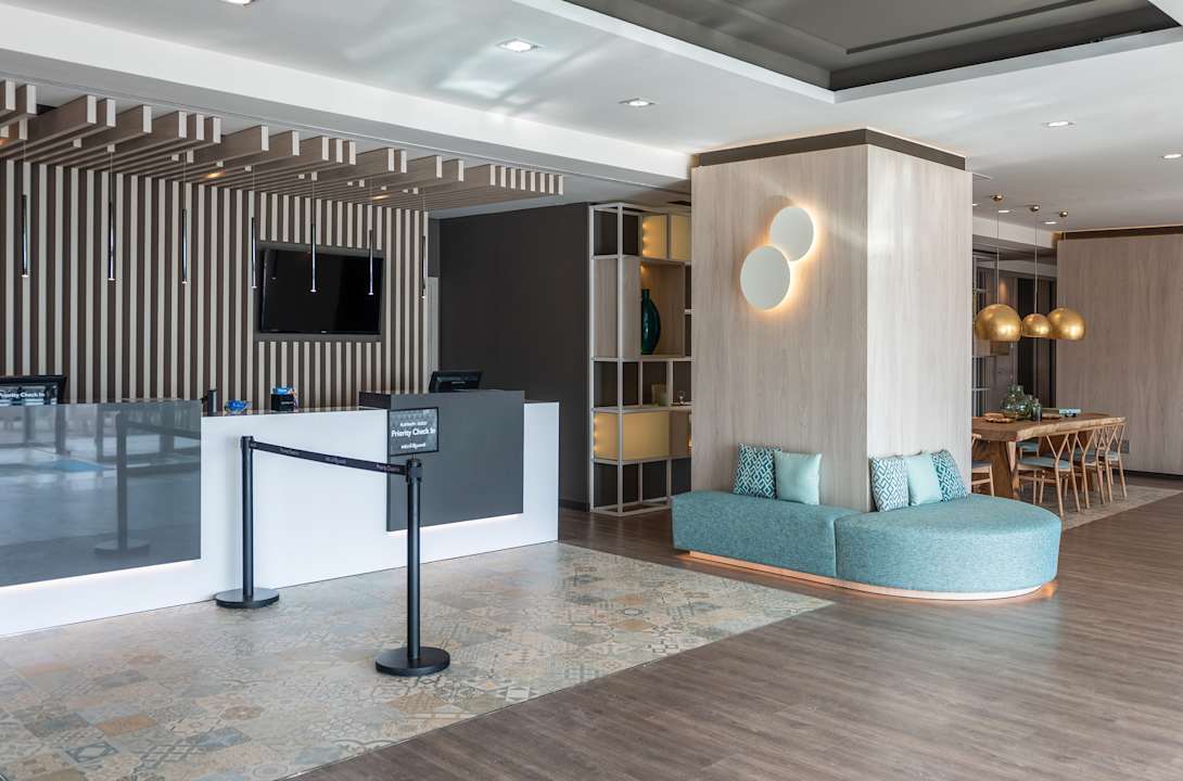 Lobby Hotel Cádiz Paseo del Mar, Affiliated by Meliá