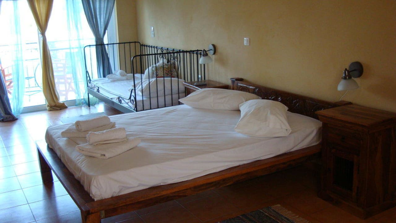 Chambre très agréble Hotel O Xenonas Ton Mylon