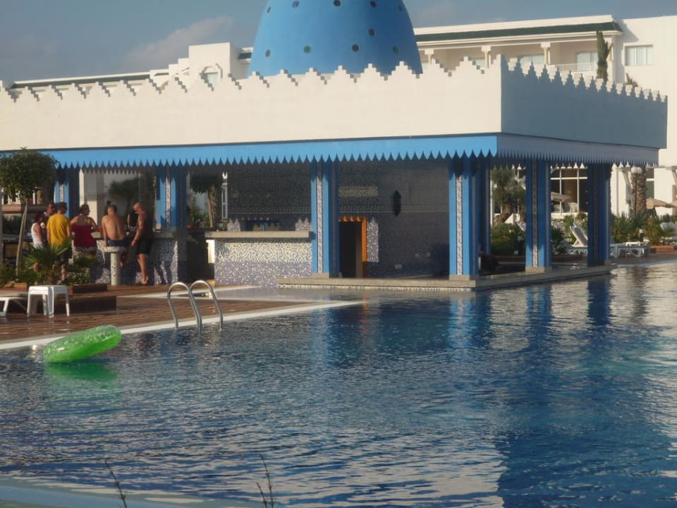 Poolbar Occidental Marco Polo