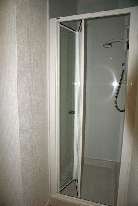 Badezimmer (Dusche) Ardross & Glencairn Guesthouse
