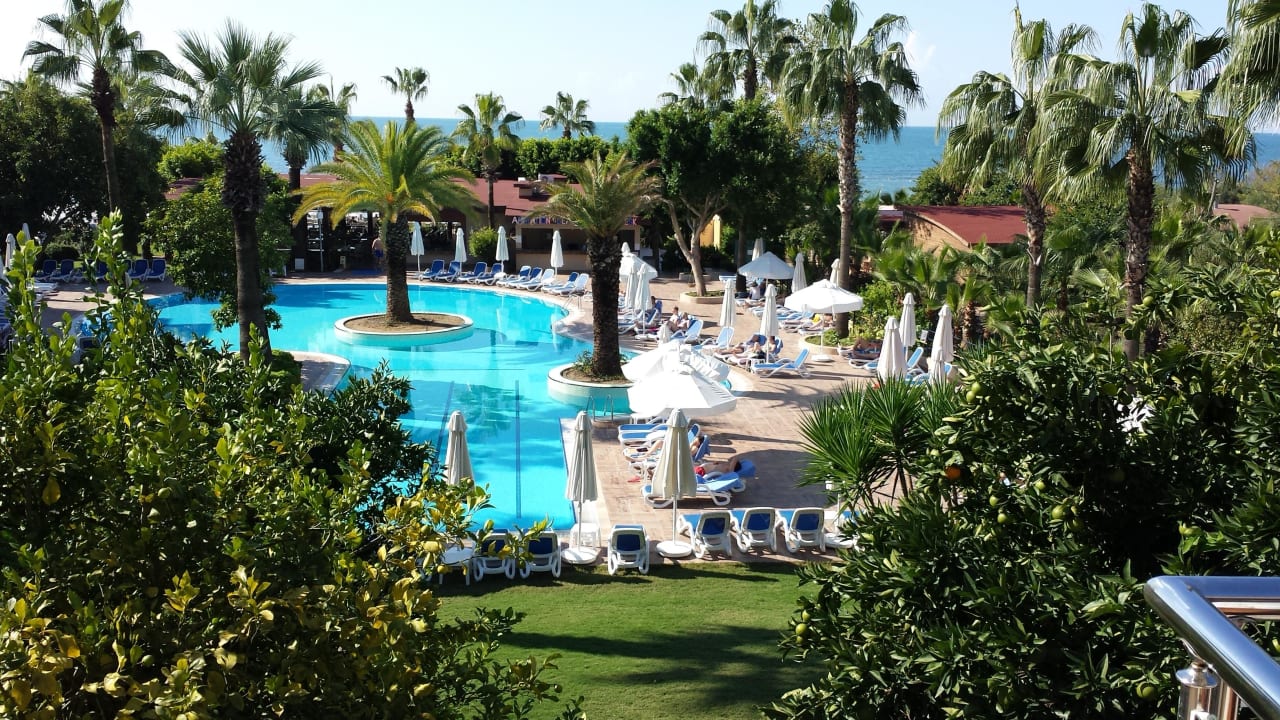 Ausblick von der Terrasse Hotel Grand Side