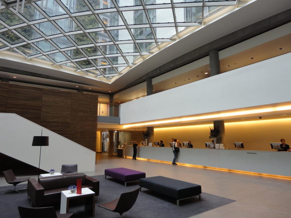 Rezeption DoubleTree by Hilton Hotel London - Tower of London