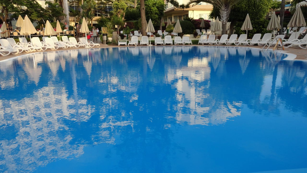 Hôtel H10 Las Palmeras - La Piscine  H10 Las Palmeras