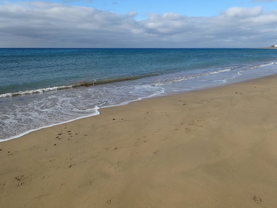 Der Strand vor dem Hotel  Hipotels La Geria