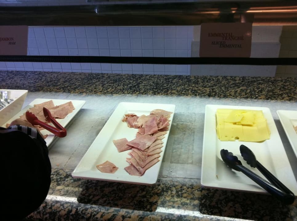 Frühstücksbuffet Campanile Val de France