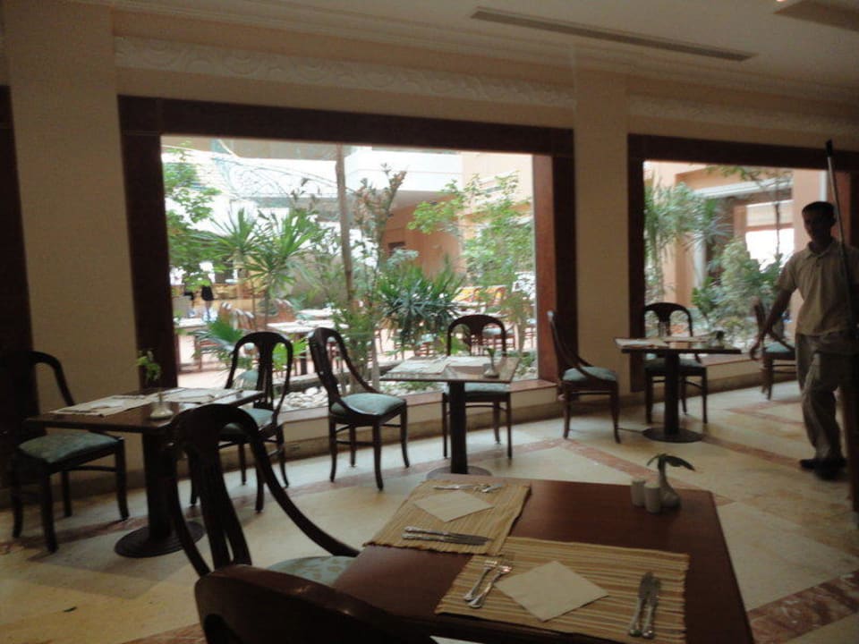 Restauracja Imperial Shams Abu Soma