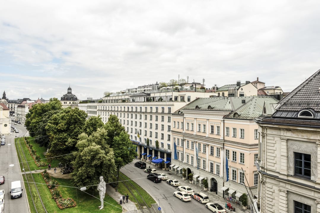 Außenansicht Hotel Bayerischer Hof