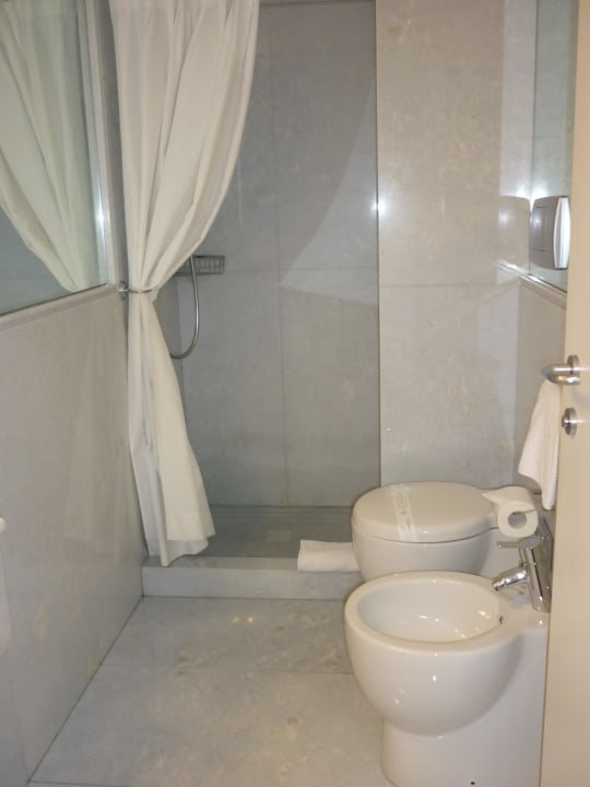 Bad - Zimmer 103 Hotel Miramare