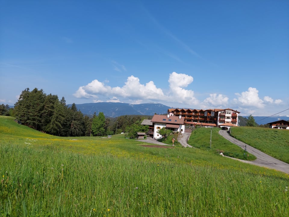 Außenansicht Hotel Chalet Tianes