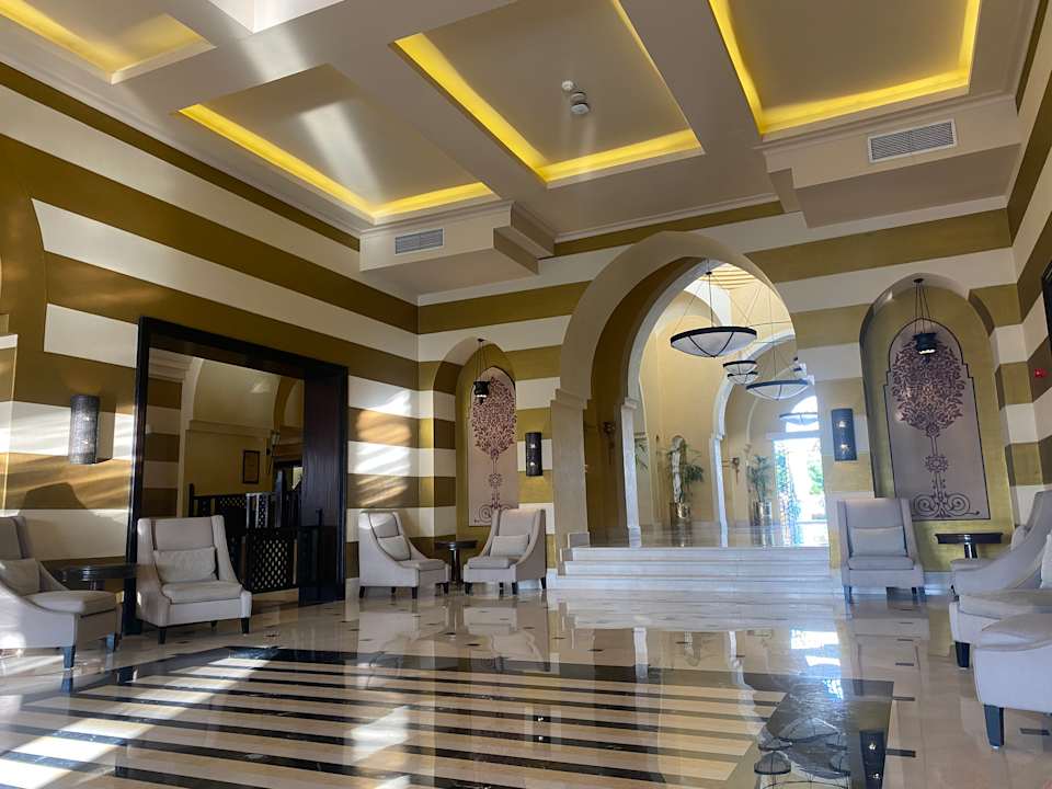 Lobby Jaz Lamaya Resort