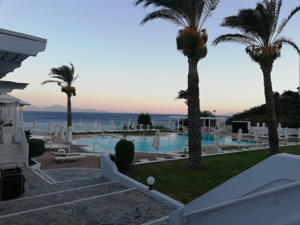 Ausblick Dimitra Beach Hotel & Suites