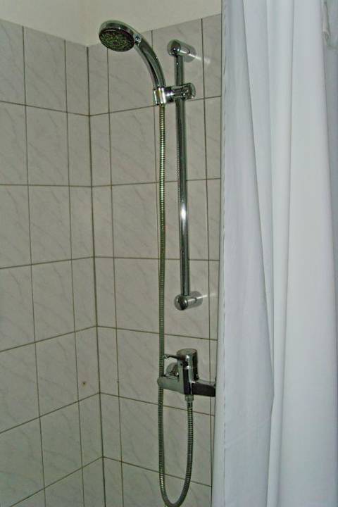 Bad 2 Metropolitan Hotel Berlin