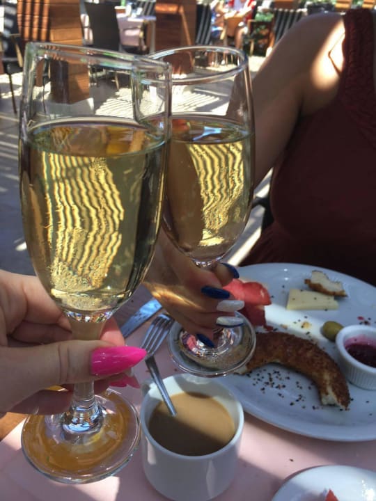 Zum Wohl Voyage Belek Golf & Spa