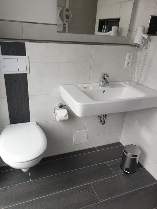 Zimmer WH Boardinghouse
