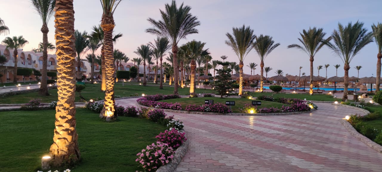 Gartenanlage Three Corners Sea Beach Resort