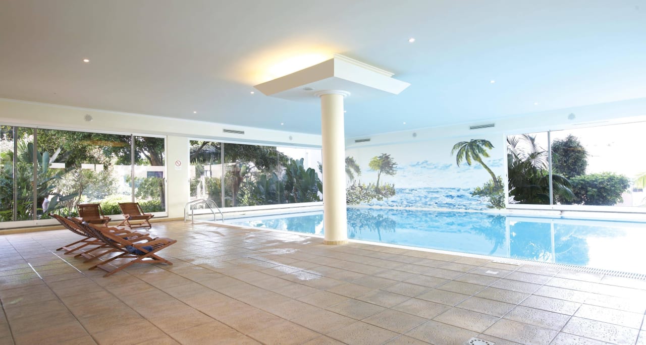 Indoor Pool Dorisol Estrelicia Hotel