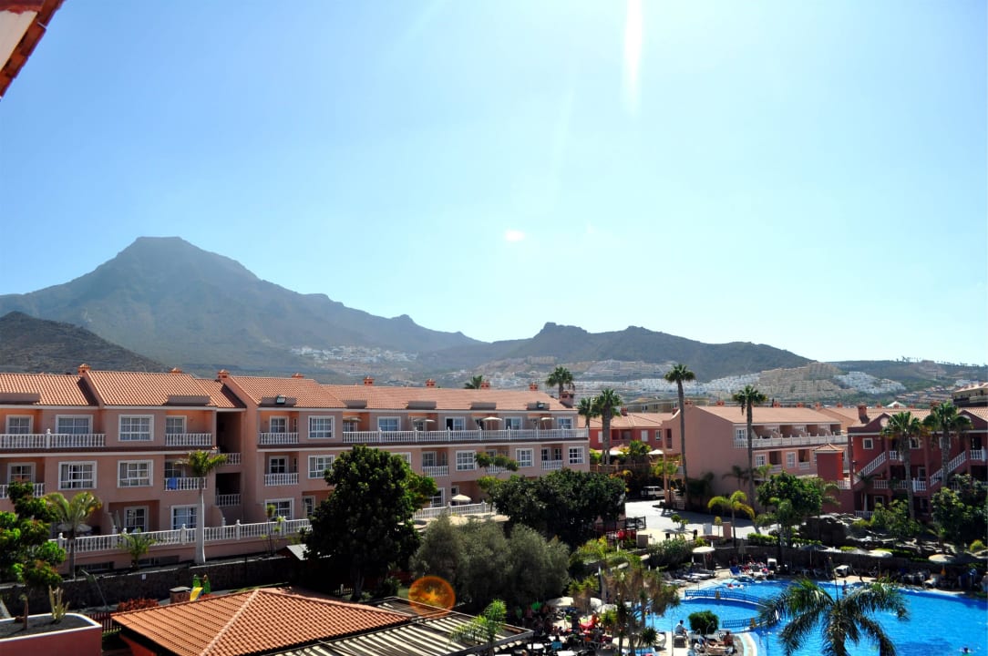 Ausblick in die Berge Hotel El Duque