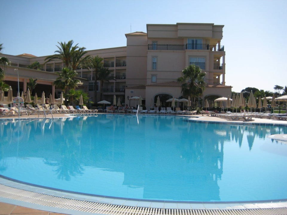 Süßwasserpool mit 204 m² Fläche PortoBay Blue Ocean