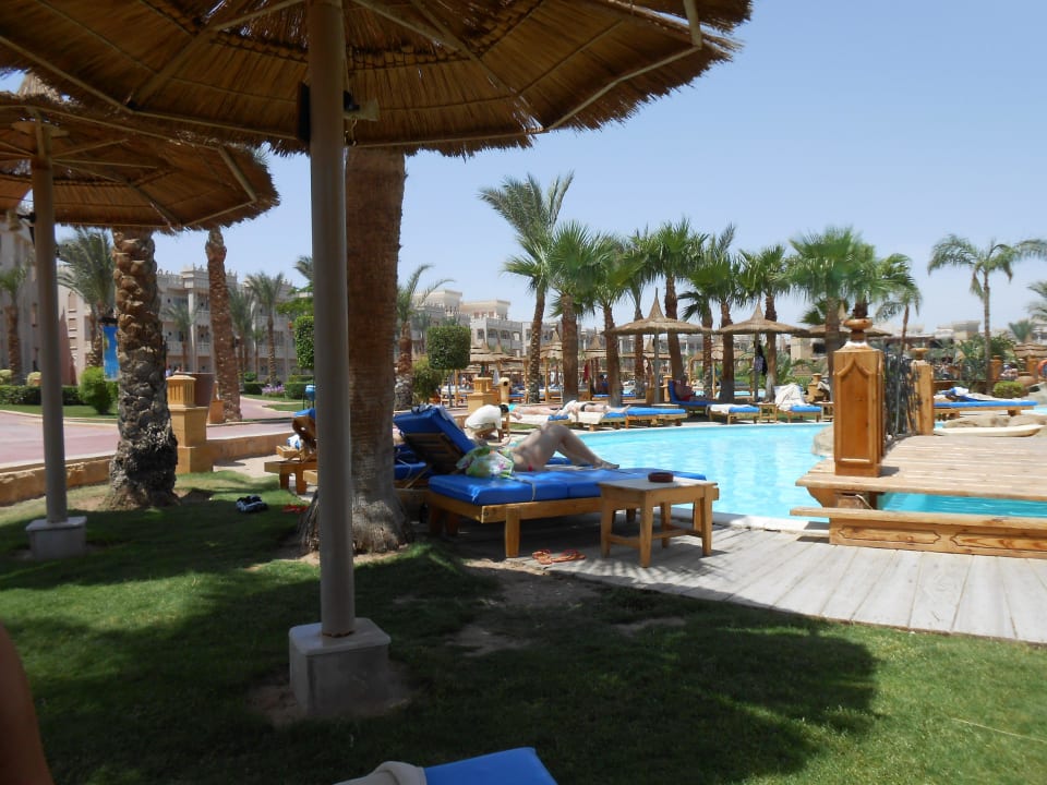 Liegenbereich Pickalbatros Palace Resort