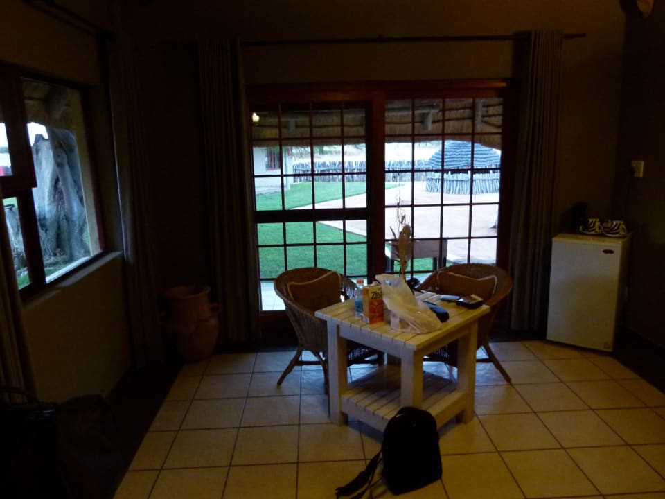 Sitzgelegenheit im Zimmer Hotel Frans Indongo Lodge