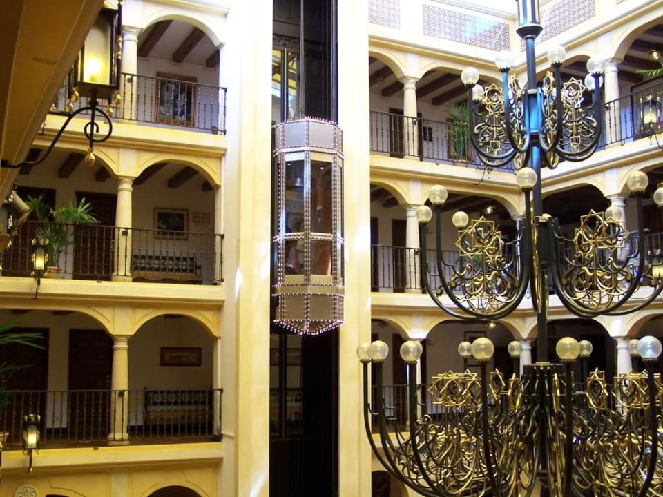 Fahrstuhl Hotel El Andaluz Europa-Park