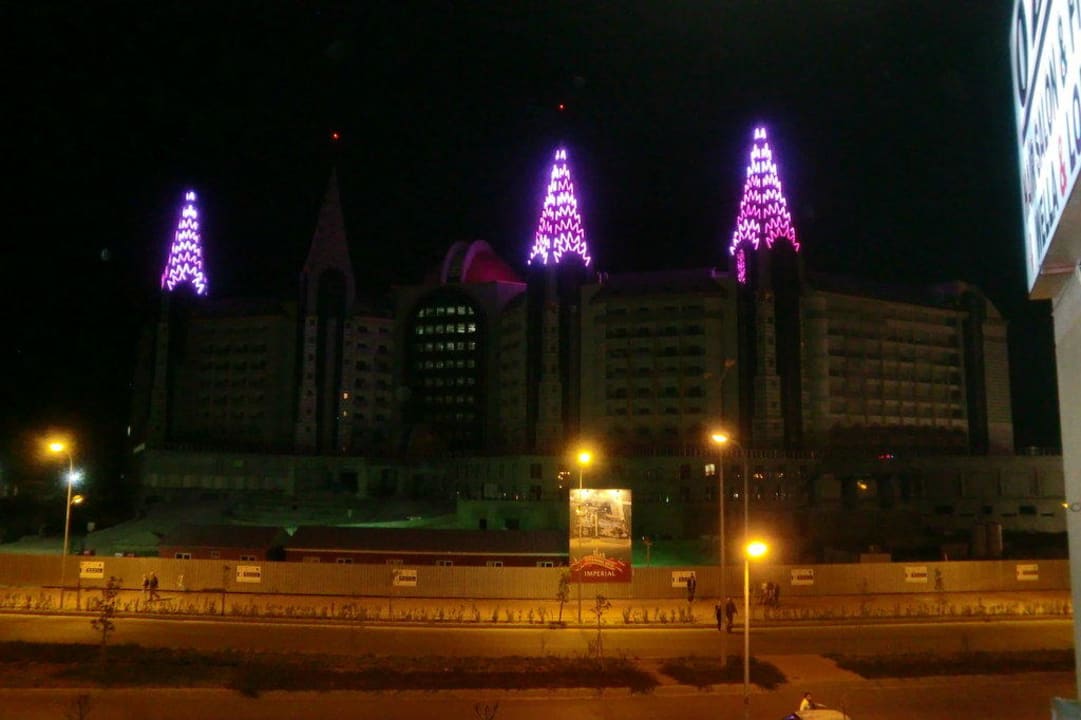 Hotel Imperial am Abend Hotel Delphin Imperial