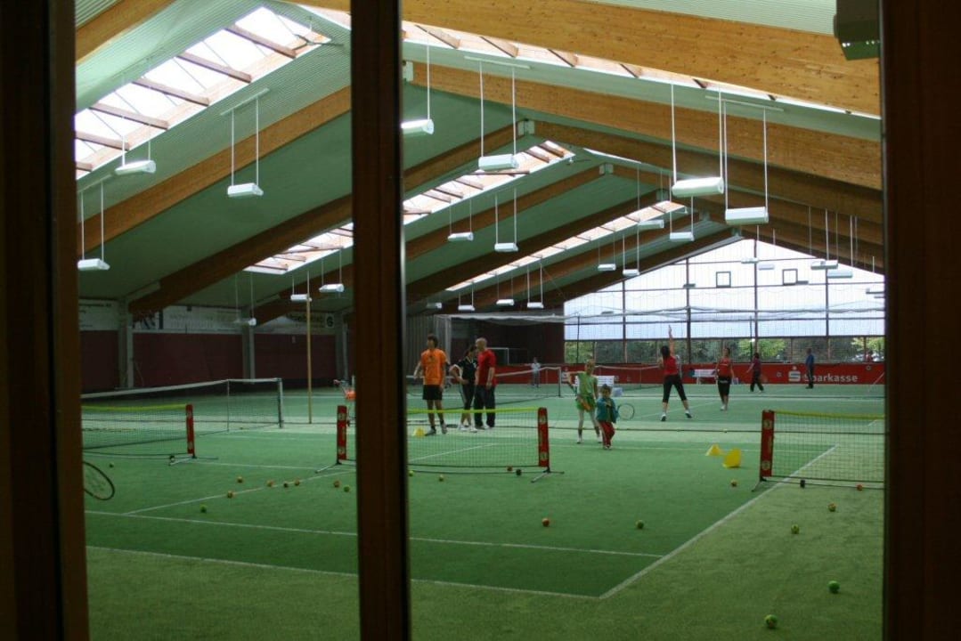 Indoor Tennishalle aktiv Sporthotel Sächsische Schweiz