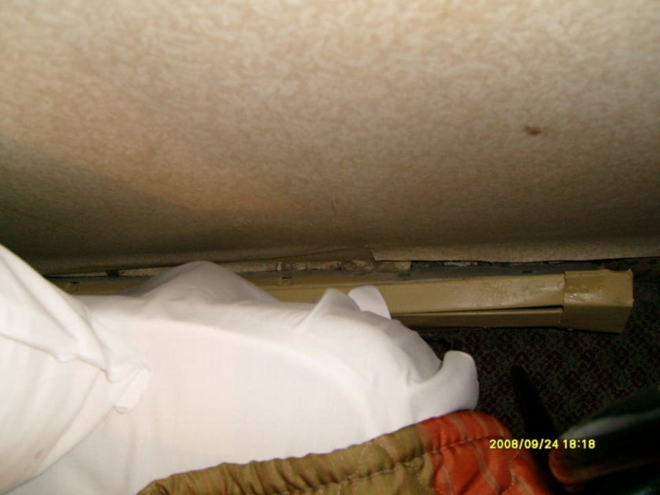 Blick hinter das Bett City Rooms Nyc Times Square